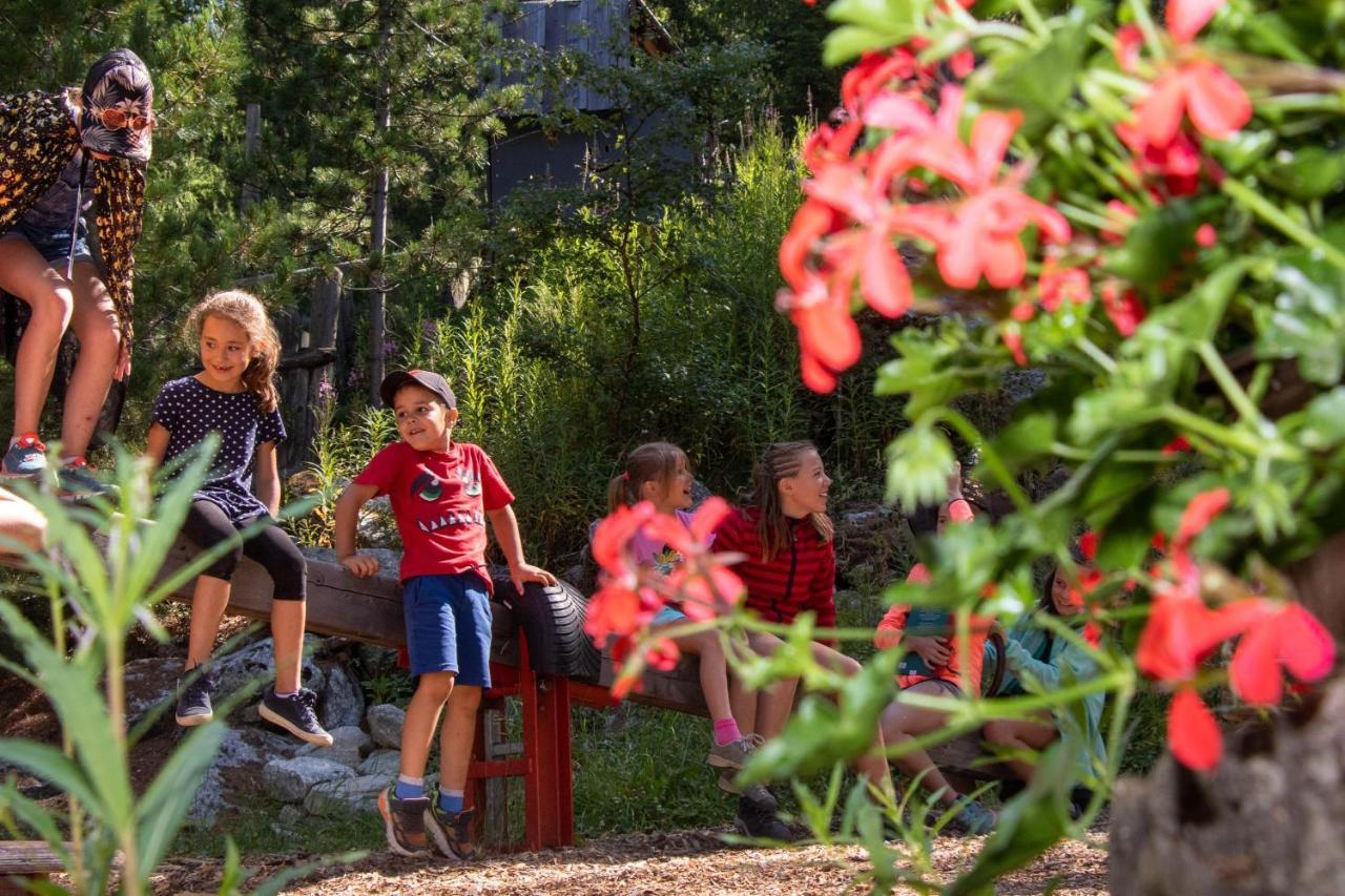 Baumzelte Robis Waldspielpark Hotel Grächen Екстериор снимка